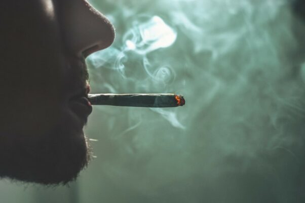 Guy Smoking | Indacloud