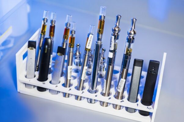 Exploring The Variations: The Differences Between Hhc And Thc 3 Hhc Vapes | Indacloud